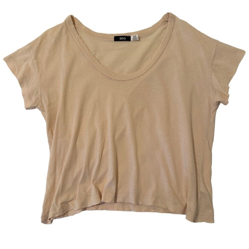 NWOT UO BDG Loose Fit Relaxed Tee with Hem Distressing Light Peach Color Size M - Picture 2 of 11